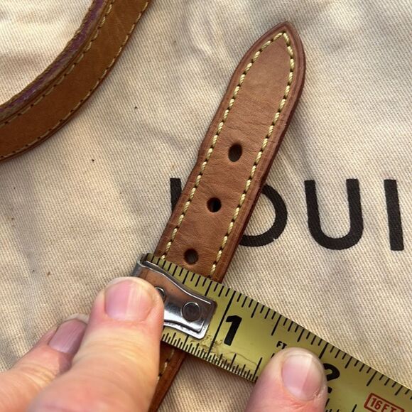 Louis Vuitton Batignolles Side Cinch Pieces b24 - Picture 8 of 9